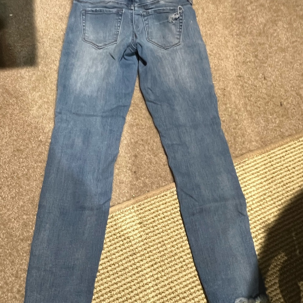 Blue Jeans - Picture 2 of 3
